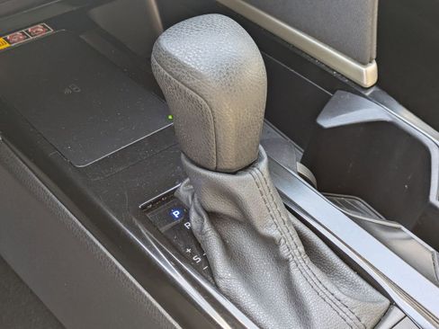 Used 2025 Toyota Camry LE FWD image 17