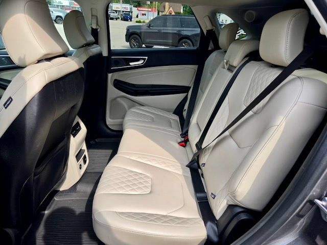 Used 2024 Ford Edge Titanium AWD/4WD image 11
