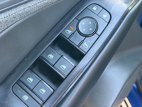 Used 2023 Nissan Rogue S FWD image 22