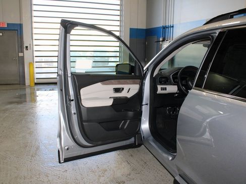 New 2026 Honda Pilot Elite image 17