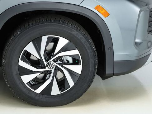 New 2026 Volkswagen Tiguan S image 14