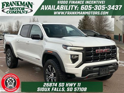 Used 2023 GMC Canyon AT4 image 1