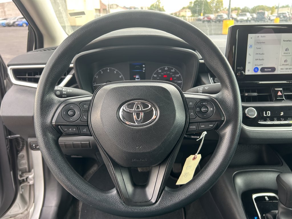 Used 2025 Toyota Corolla LE FWD image 16