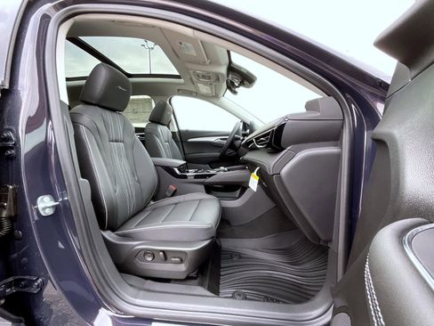 New 2026 Buick Envision Avenir image 15