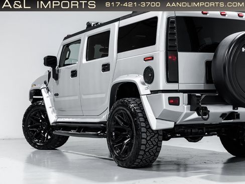 Used 2009 HUMMER H2 Luxury image 2