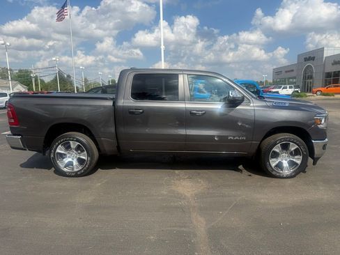 Used 2023 RAM 1500 Laramie AWD/4WD image 7