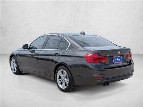 Used 2017 BMW 330i xDrive Sedan AWD/4WD image 8