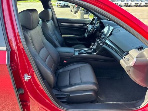 Used 2022 Honda Accord Sport image 9