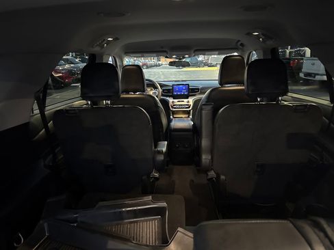 Used 2023 Ford Explorer XLT w/ Equipment Group 202A image 13