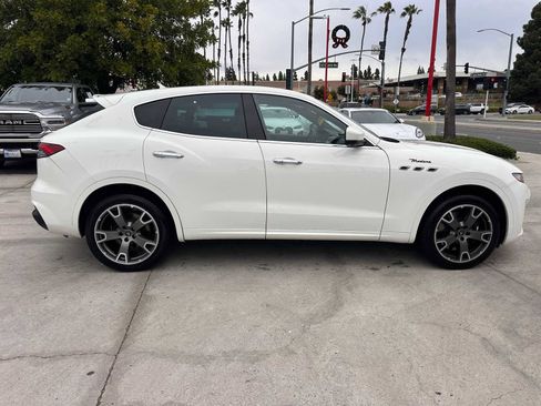 Used 2023 Maserati Levante Modena image 6