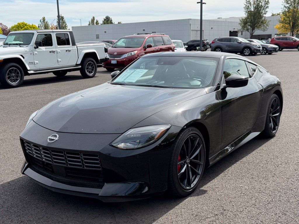 Used 2024 Nissan Z Performance w/ Floor Mat Package RWD image 4