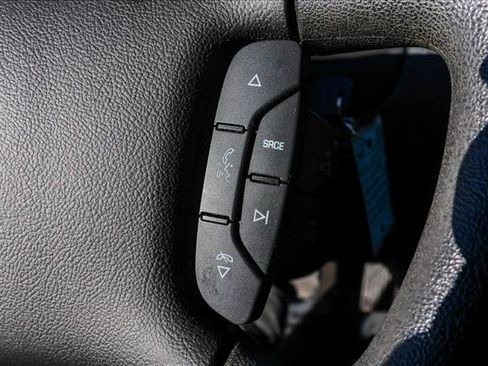 Used 2016 Chevrolet Impala LT image 16