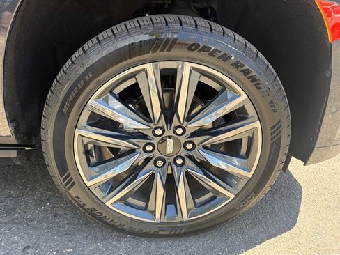 Used 2022 Cadillac Escalade ESV Sport Platinum AWD/4WD image 36