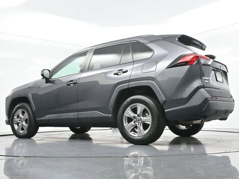 Used 2022 Toyota RAV4 XLE AWD/4WD image 45