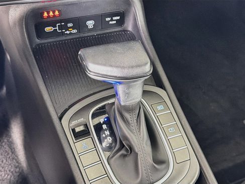 Used 2025 Hyundai Kona SEL AWD/4WD image 25