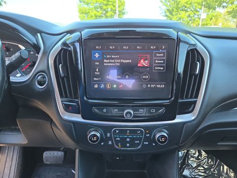 Used 2020 Chevrolet Traverse LT AWD/4WD image 24