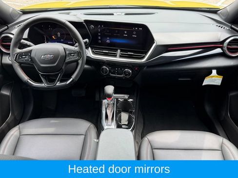 Used 2025 Chevrolet Trax RS w/ Driver Confidence Package FWD image 8