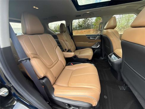 Certified 2025 INFINITI QX80 Sensory AWD/4WD image 28