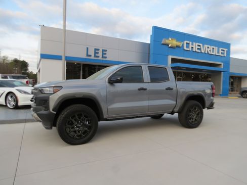 New 2026 Chevrolet Colorado Trail Boss AWD/4WD image 1