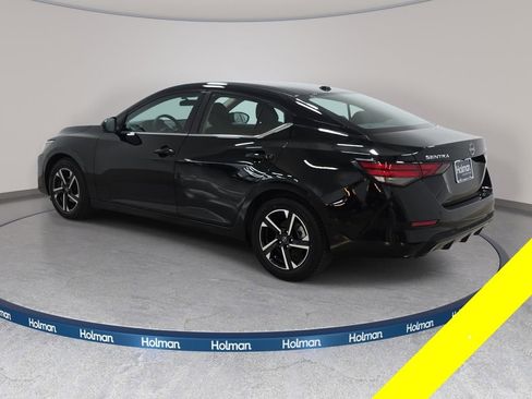 Used 2024 Nissan Sentra SV FWD image 8