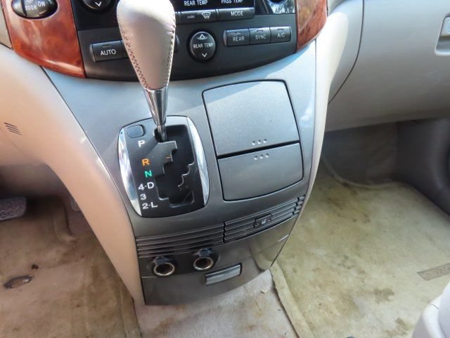 Used 2005 Toyota Sienna XLE w/ XLE Pkg 3 FWD image 22