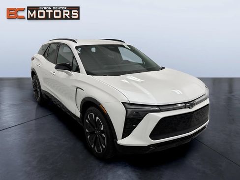 Used 2024 Chevrolet Blazer EV RS AWD/4WD image 7