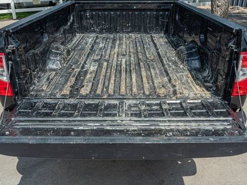 Used 2017 Nissan Titan S RWD image 10