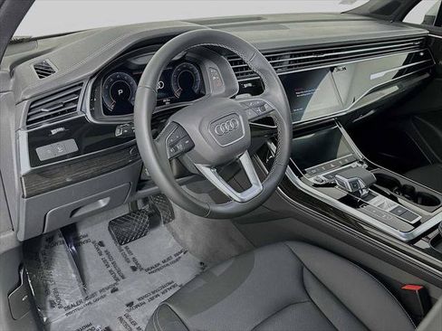 Certified 2025 Audi Q7 2.0T Premium Plus w/ Premium Plus Package AWD/4WD image 9