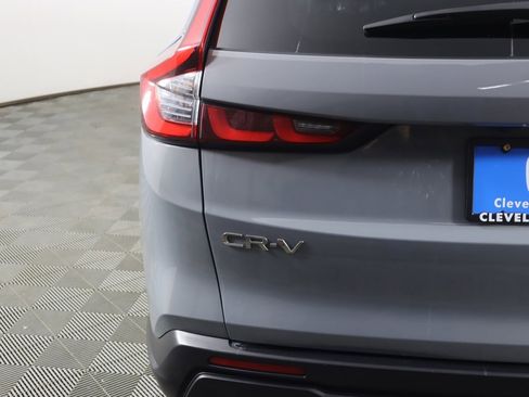 Used 2025 Honda CR-V LX image 12