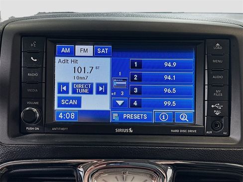 Used 2012 Chrysler Town & Country Touring image 15