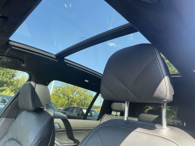Used 2023 BMW X7 xDrive40i w/ M Sport Package AWD/4WD image 11