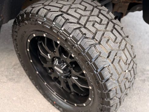 Used 2018 Chevrolet Silverado 1500 LT w/ All Star Edition AWD/4WD image 14
