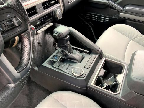 Used 2025 Toyota Tacoma SR5 image 15