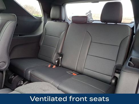 Used 2025 Chevrolet Traverse RS w/ LPO, Floor Liner Package image 16