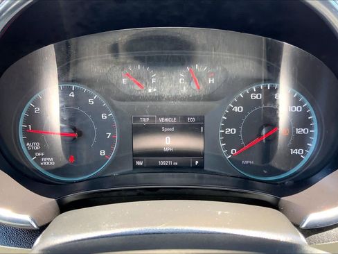 Used 2020 Chevrolet Malibu LT FWD image 26