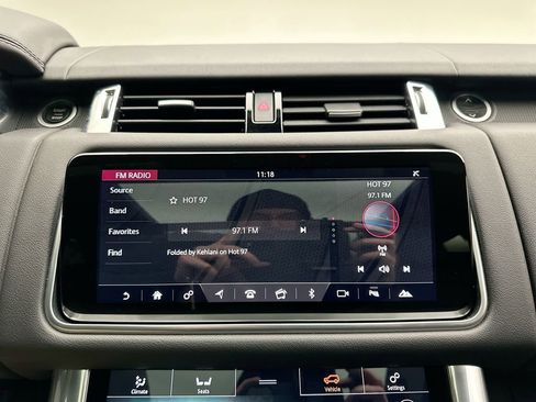 Used 2020 Land Rover Range Rover Sport HSE image 27