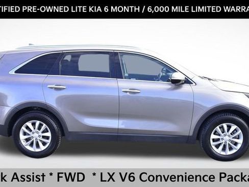 Certified 2018 Kia Sorento LX w/ LX V6 Convenience Package image 5