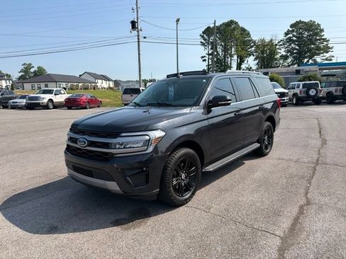 Used 2023 Ford Expedition XLT RWD image 6
