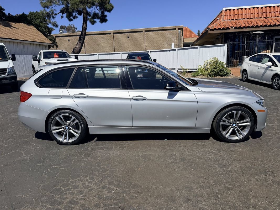 Used 2014 BMW 328i xDrive Wagon AWD/4WD image 7