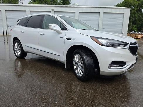 Used 2019 Buick Enclave Premium w/ Experience Buick Package AWD/4WD image 2