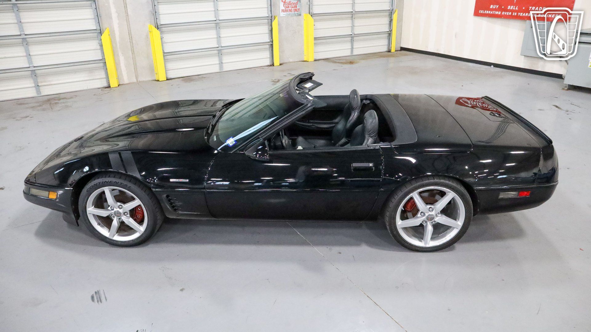 Used 1996 Chevrolet Corvette Convertible RWD image 27