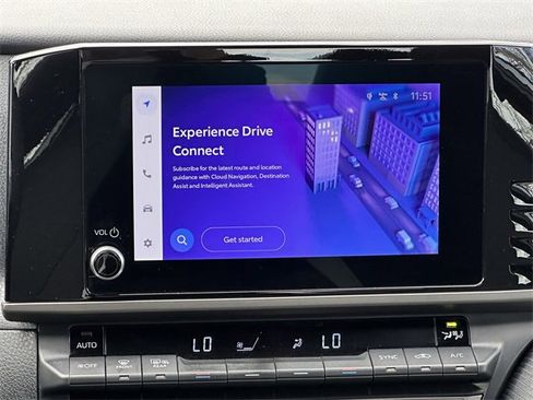 Used 2025 Toyota Camry SE image 16