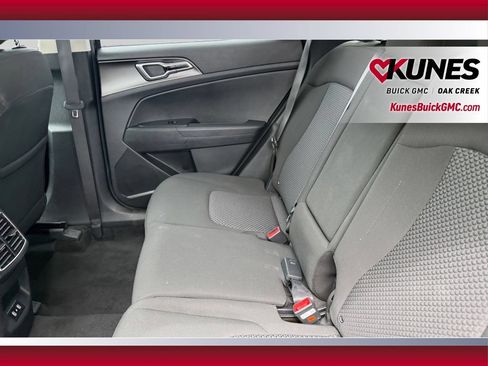 Used 2026 Kia Sportage LX FWD image 33