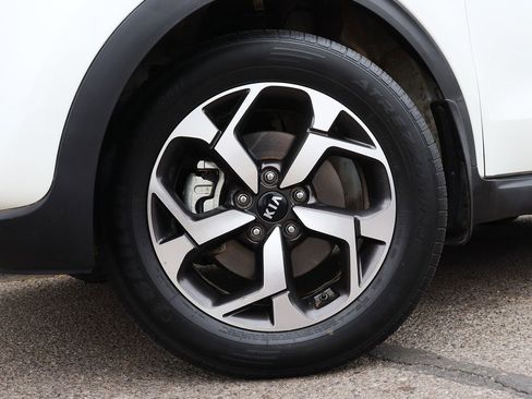 Used 2022 Kia Sportage LX image 5