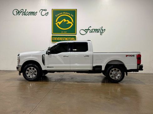 Used 2024 Ford F250 Lariat w/ Lariat Ultimate Package AWD/4WD image 5