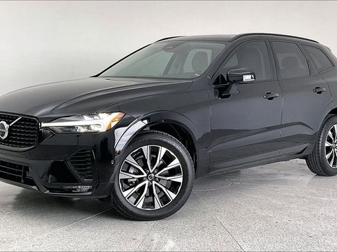 Certified 2023 Volvo XC60 B5 Plus w/ Protection Package Premier image 16