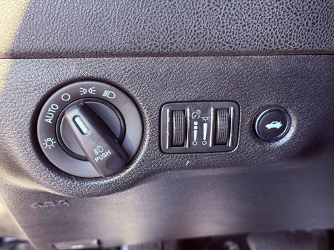 Used 2019 Dodge Charger R/T w/ Driver Confidence Group image 32