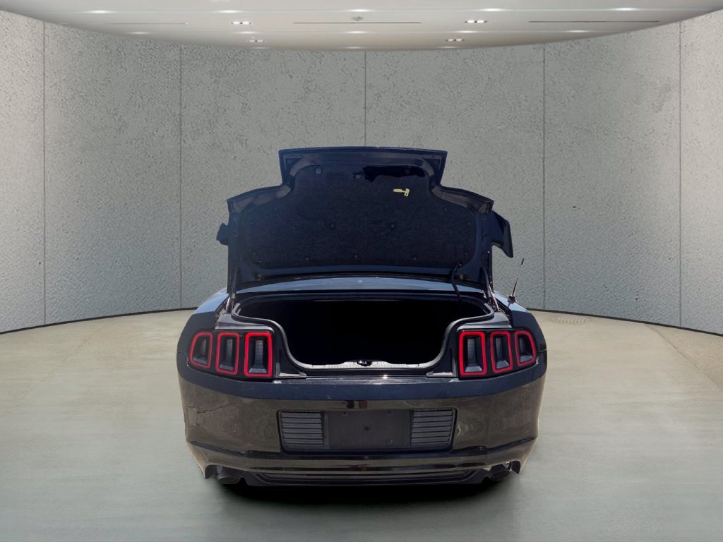 Used 2014 Ford Mustang Premium RWD image 25