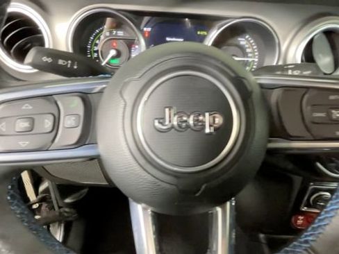 Used 2023 Jeep Wrangler Unlimited Rubicon 4xe w/ Cold Weather Group AWD/4WD image 30