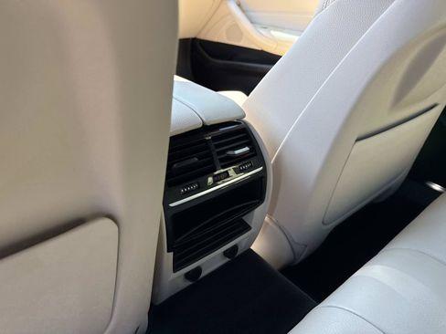 Used 2019 BMW 540i xDrive AWD/4WD image 20
